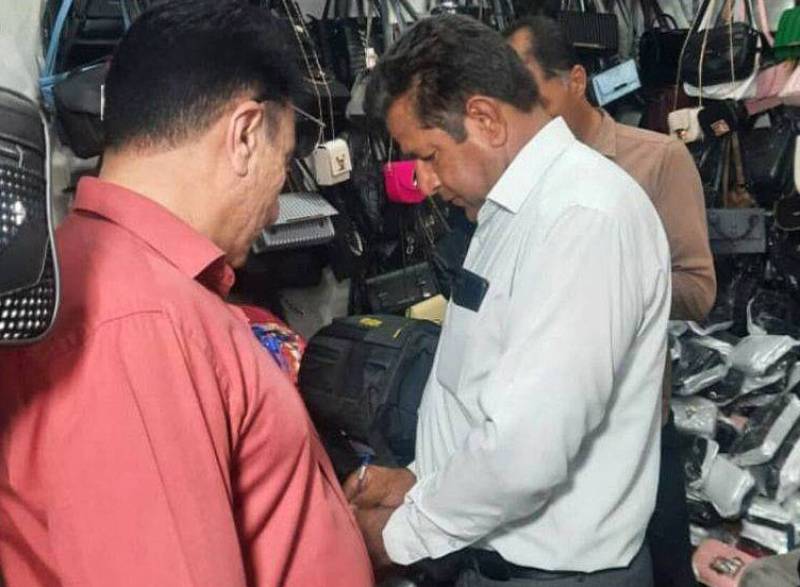 نقره داغ اصناف متخلف، در آستانه بازگشایی مدارس